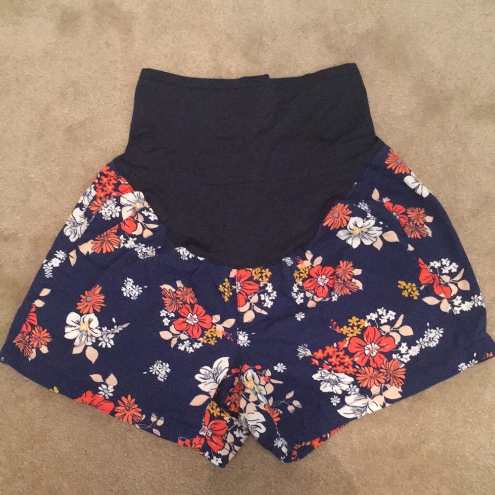 🤰🏼Floral Maternity Shorts